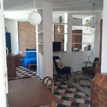 Ventisette Apartment *